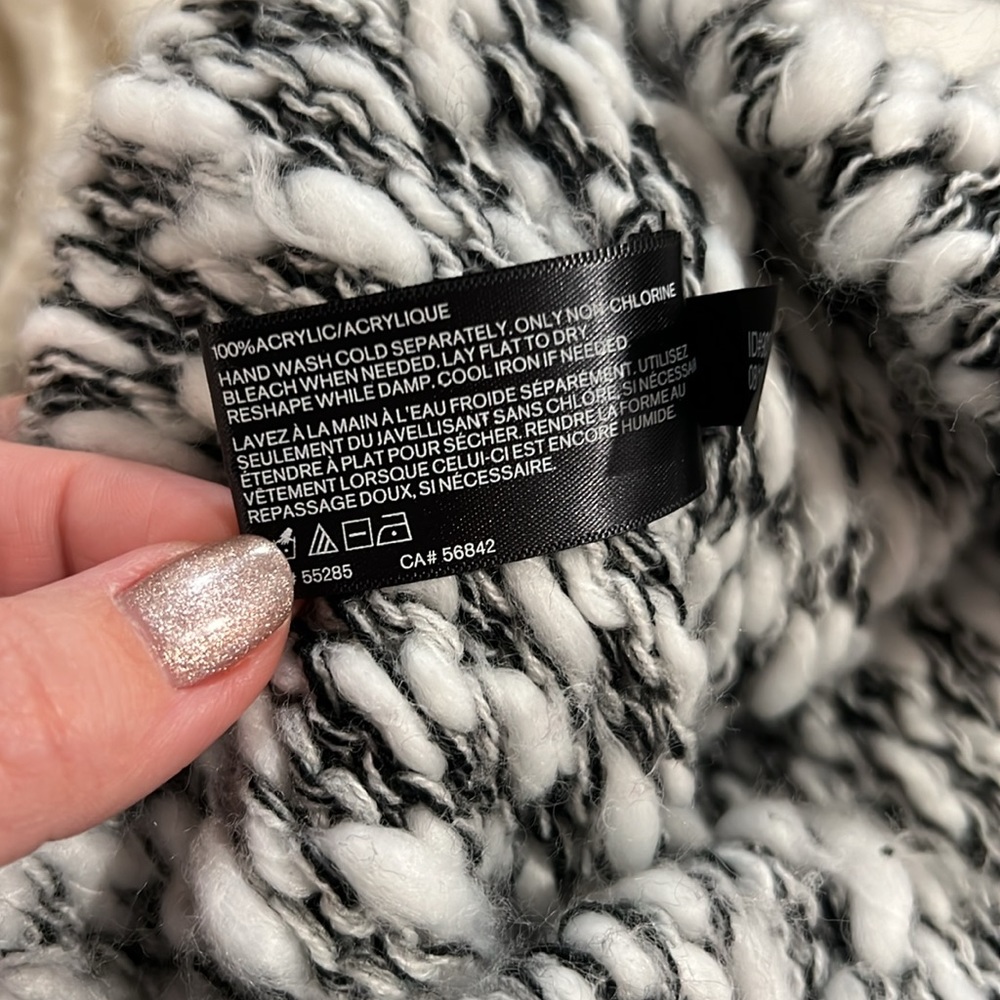 Express Infinity Scarf - Picture 3 of 6